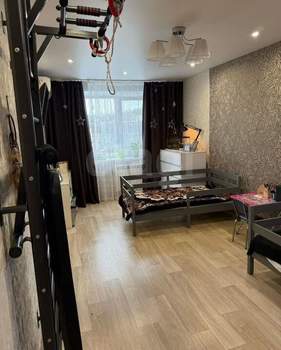 2-к квартира, вторичка, 74м2, 1/10 этаж