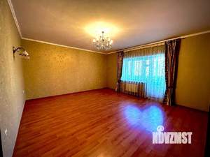 4-к квартира, вторичка, 125м2, 2/5 этаж